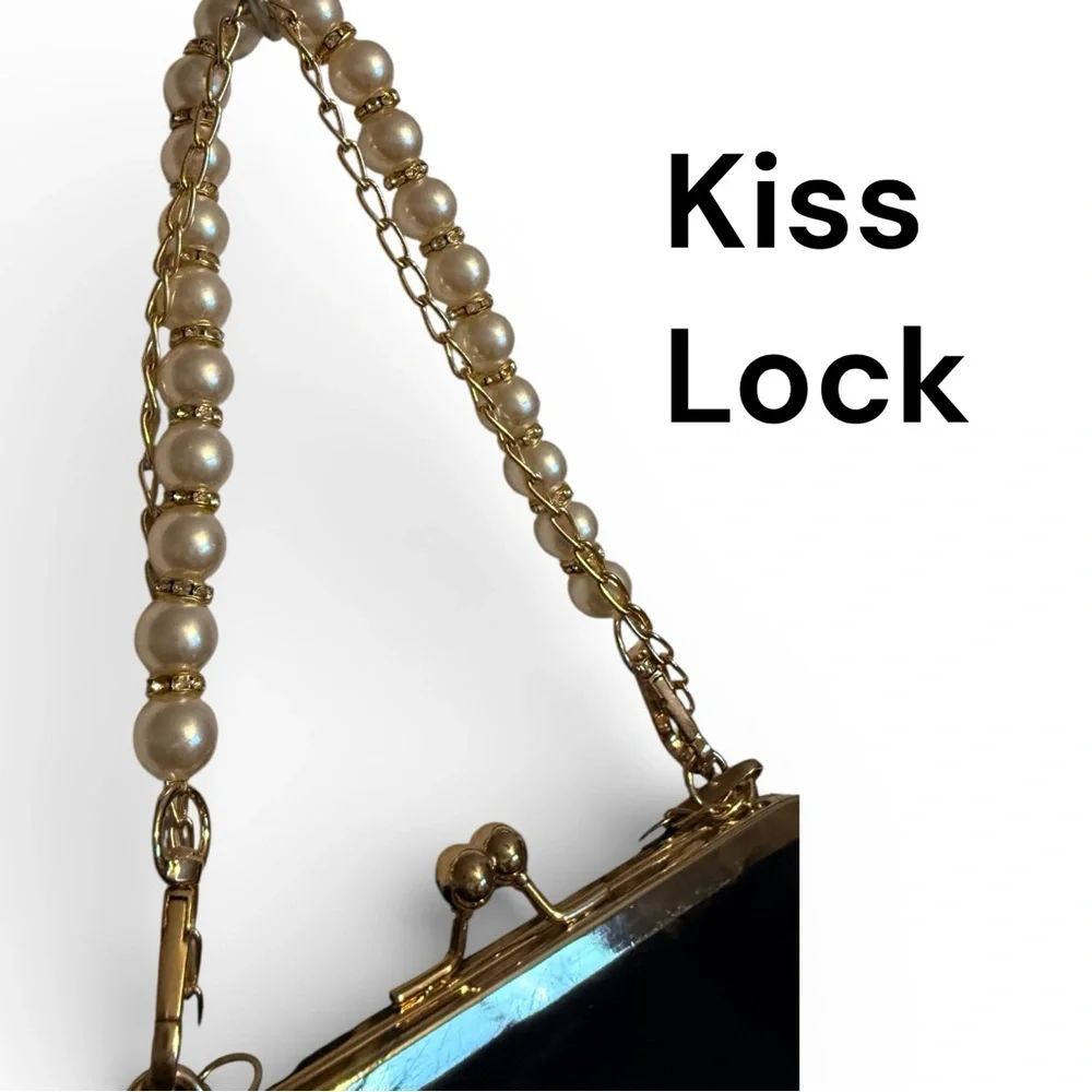 Vintage Style Faux Fur Pearl Handle Elegant Evening Bag Gold Kiss Lock Clutch